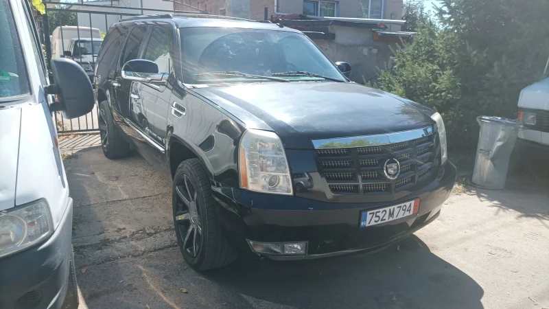 Cadillac Escalade 6.2v8 4x4, снимка 3 - Автомобили и джипове - 52458433