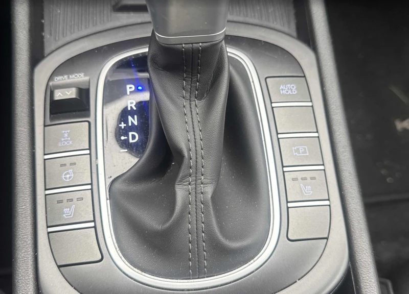 Hyundai Kona 2.0L Preferred AWD, снимка 10 - Автомобили и джипове - 52801667