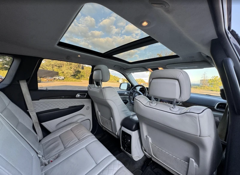 Jeep Grand cherokee 5.7 HEMI Summit, снимка 14 - Автомобили и джипове - 52883118