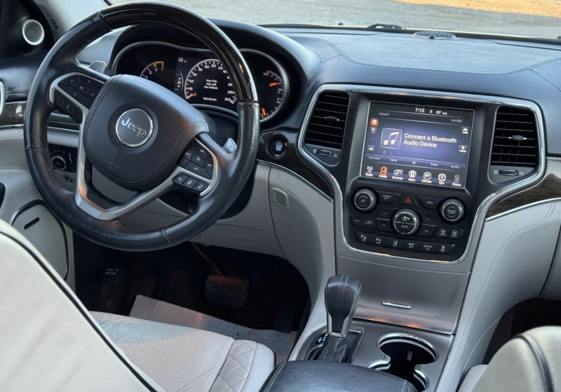 Jeep Grand cherokee 5.7 HEMI Summit, снимка 8 - Автомобили и джипове - 52883118
