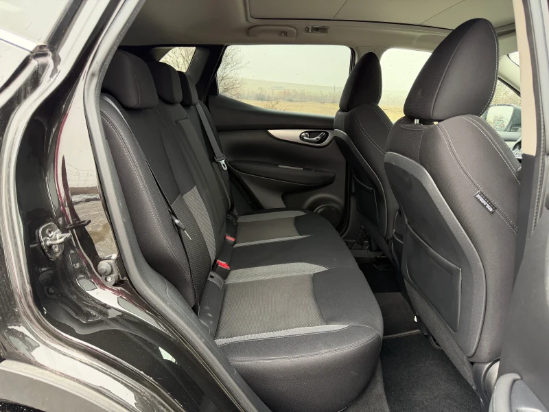 Nissan Qashqai 1.7 DCI, снимка 7 - Автомобили и джипове - 53212517