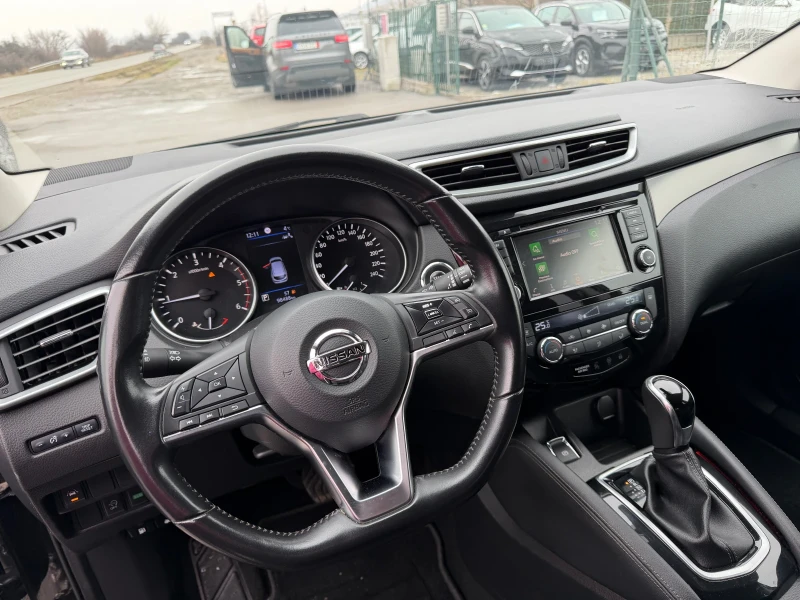 Nissan Qashqai 1.7 DCI, снимка 13 - Автомобили и джипове - 53212517
