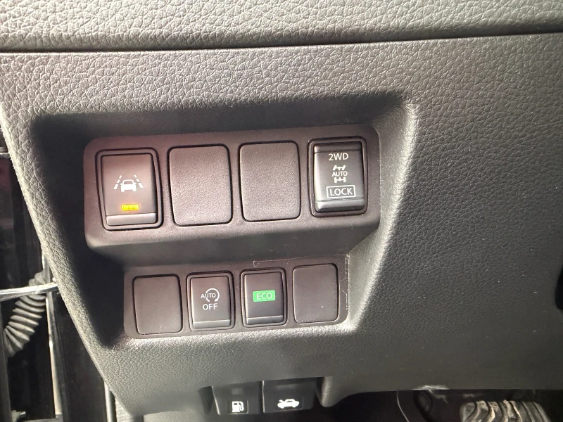 Nissan Qashqai 1.7 DCI, снимка 16 - Автомобили и джипове - 53212517