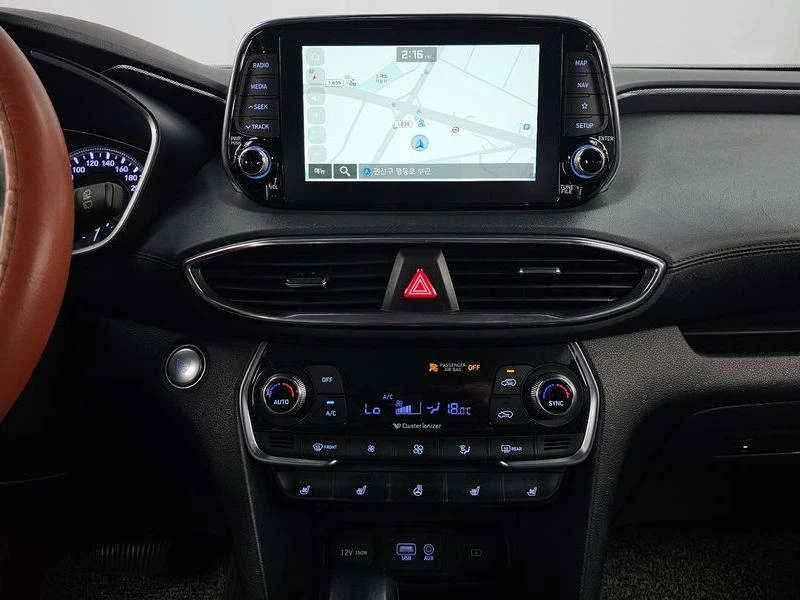 Hyundai Santa fe * ПАНО* KEYLESS* Camera* ПОДГРЕВ* , снимка 15 - Автомобили и джипове - 55604119