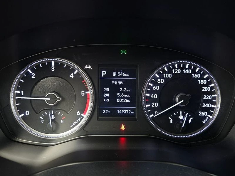 Hyundai Santa fe * ПАНО* KEYLESS* Camera* ПОДГРЕВ* , снимка 8 - Автомобили и джипове - 55604119