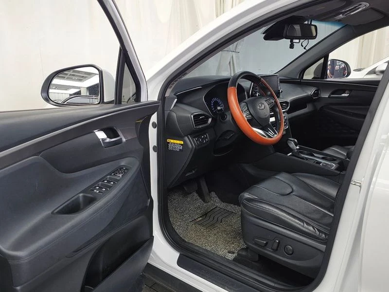 Hyundai Santa fe * ПАНО* KEYLESS* Camera* ПОДГРЕВ* , снимка 10 - Автомобили и джипове - 55604119