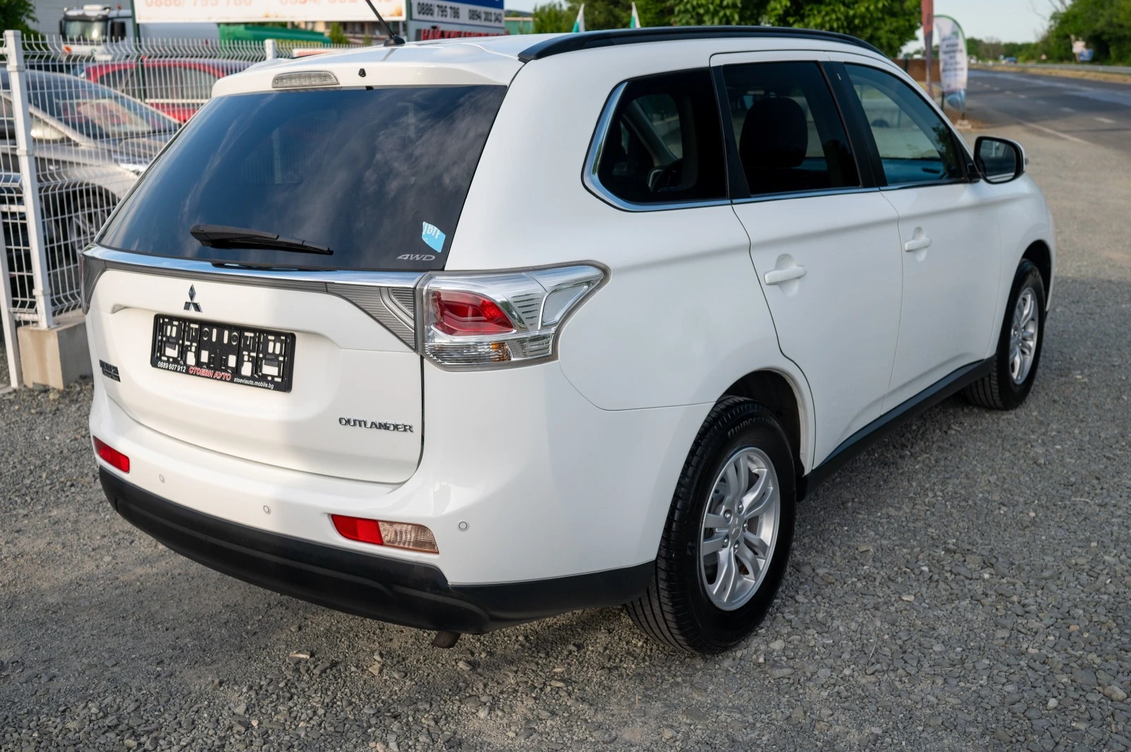 Mitsubishi Outlander 2.0* бензин* 4х4* автоматик - изображение 7