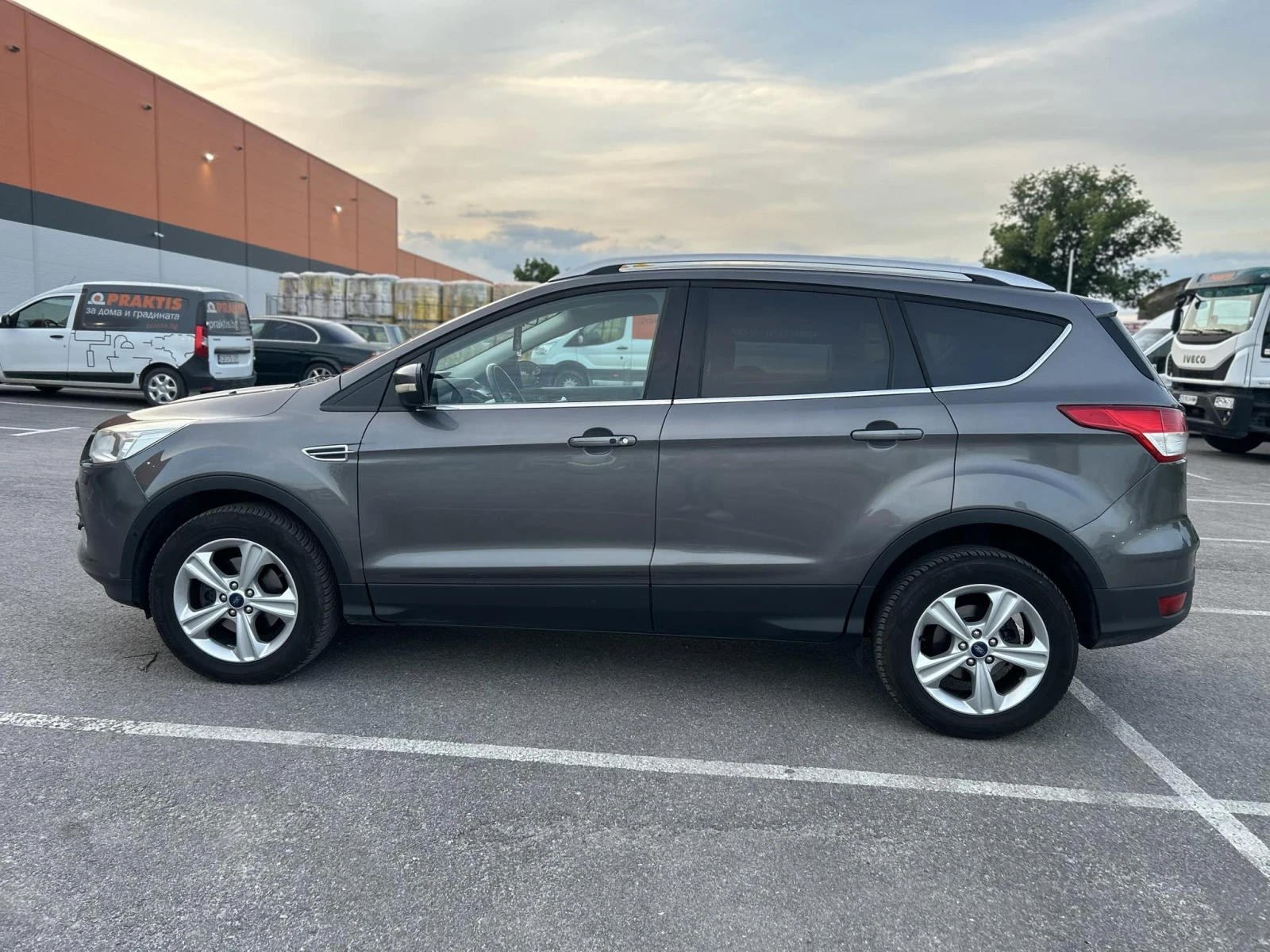 Ford Kuga  - изображение 5