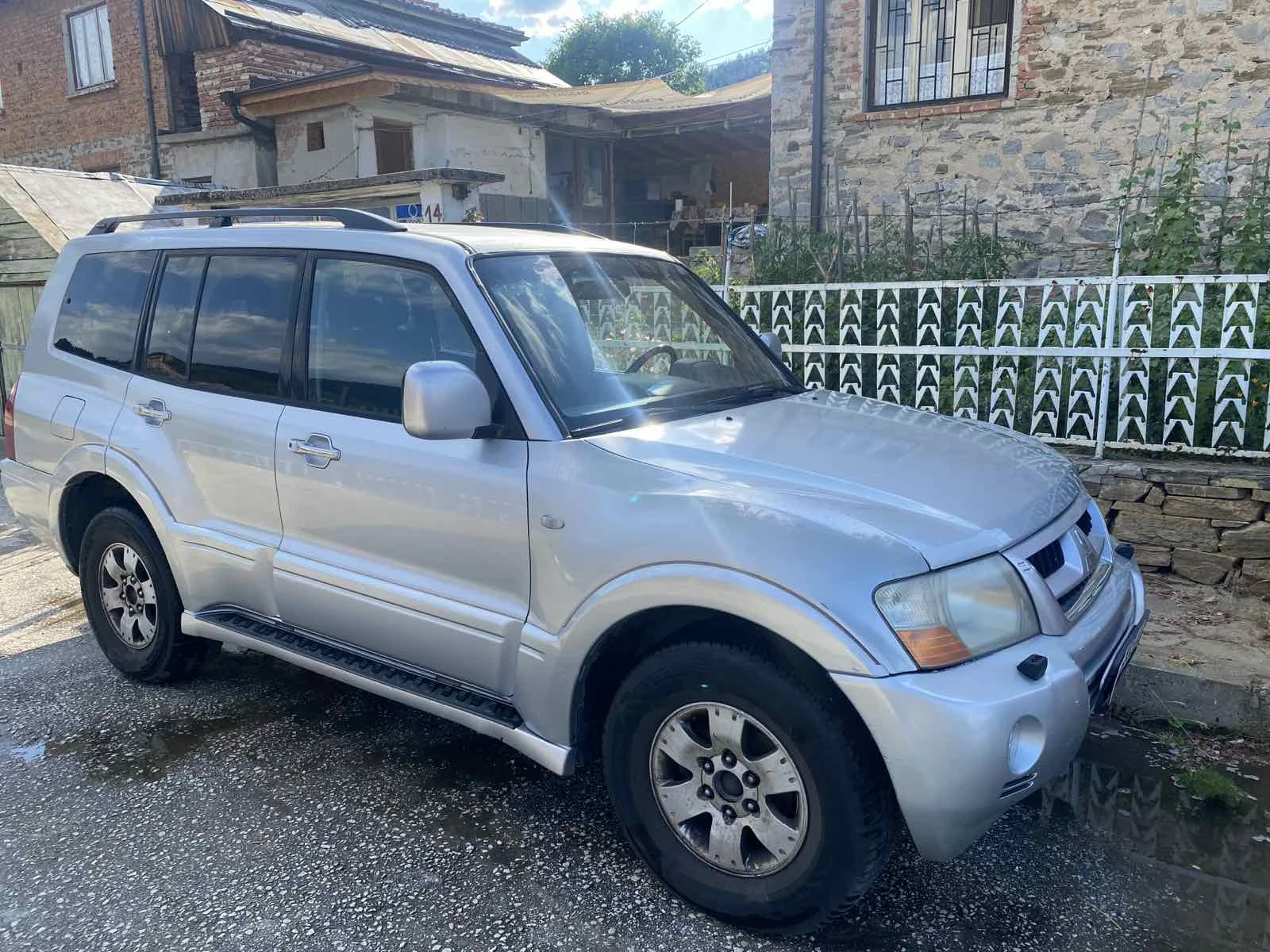Mitsubishi Pajero  - изображение 2