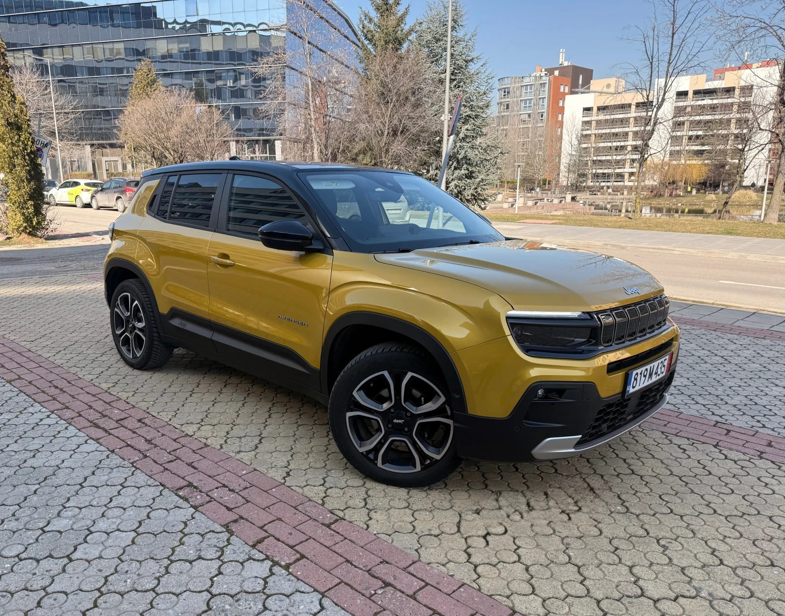 Jeep Avenger Summit-Paket / Електричка