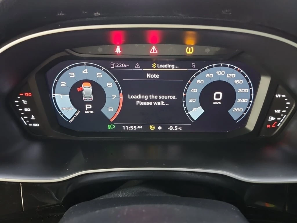 Audi Q3 * KOMFORT * CARFAX * ЦЕНА ДО БГ - изображение 9