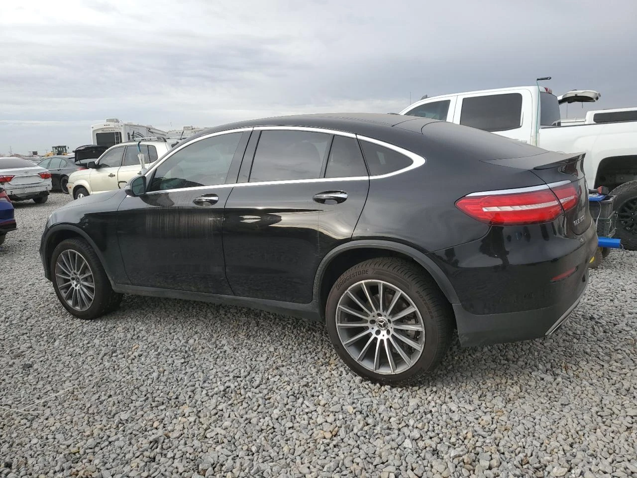 Mercedes-Benz GLC 300  - изображение 3