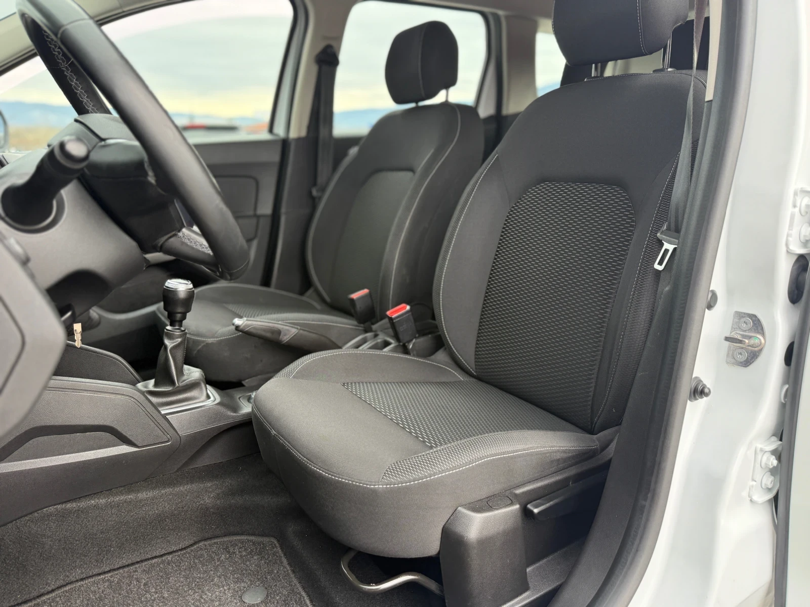 Dacia Duster 1.5 DCI 4x4 | Mobile.bg � ����������� 8