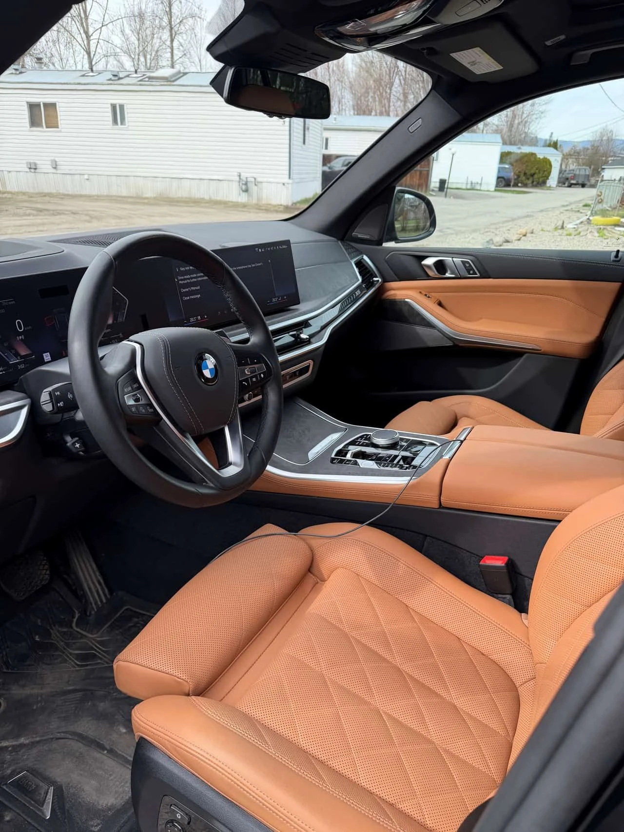 BMW X5 xDrive40i/LASER/360 CAM/HARMAN KARDON/ДИСТРОНИК, снимка 8 - Автомобили и джипове - 54034543