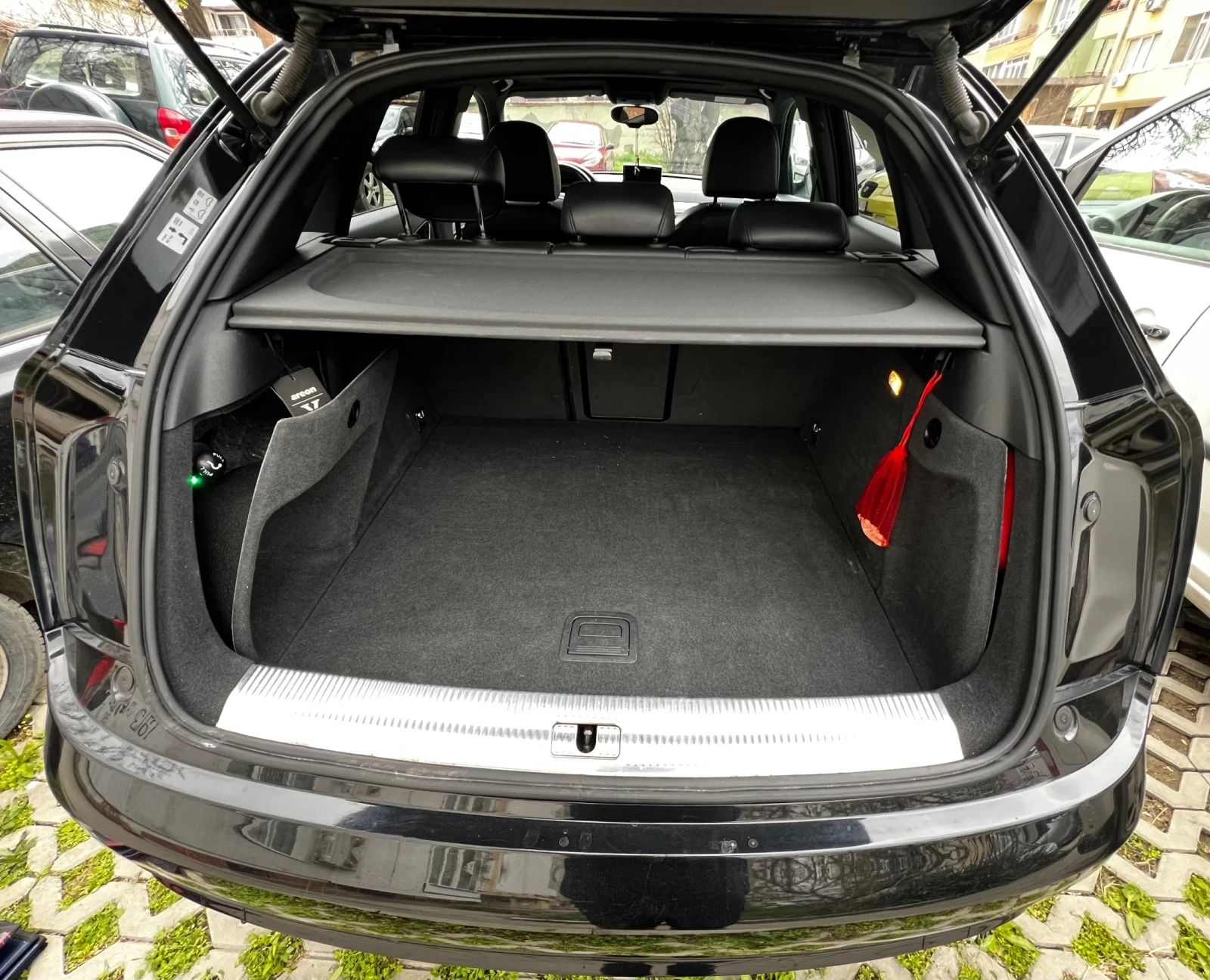 Audi Q3 2.0 TDI 177 к.с. quattro S tronic German Edition, снимка 12 - Автомобили и джипове - 54166447