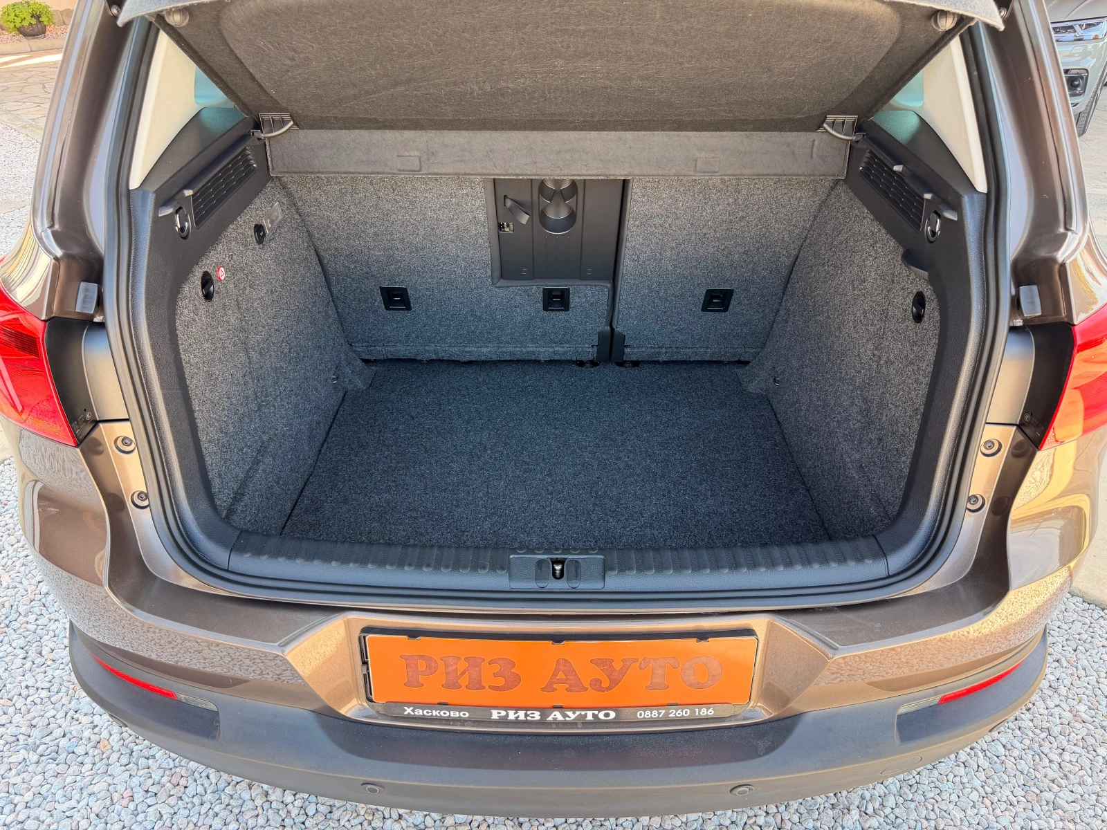 VW Tiguan 2.0TDI* 100%km* 6ск* MULTI VOLAN* ЛИЗИНГ, снимка 16 - Автомобили и джипове - 54342739