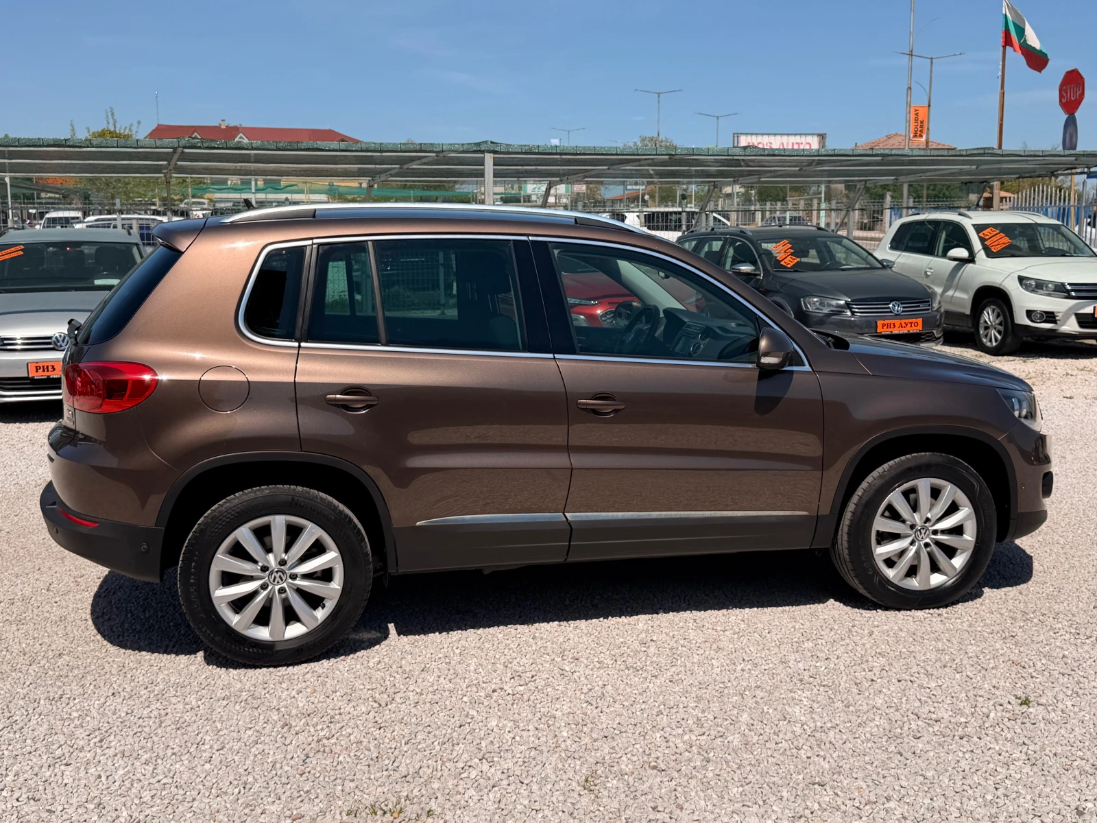 VW Tiguan 2.0TDI* 100%km* 6ск* MULTI VOLAN* ЛИЗИНГ, снимка 4 - Автомобили и джипове - 54342739