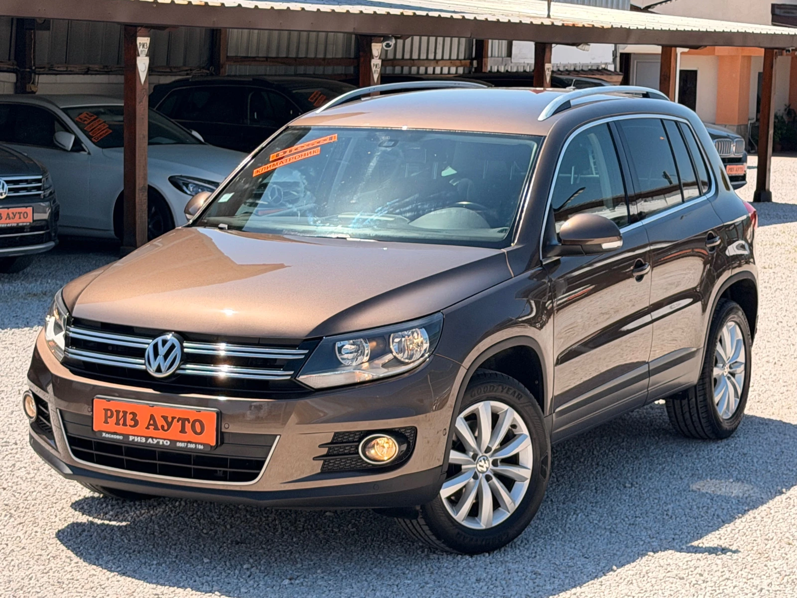 VW Tiguan 2.0TDI* 100%km* 6ск* MULTI VOLAN* ЛИЗИНГ, снимка 14 - Автомобили и джипове - 54342739