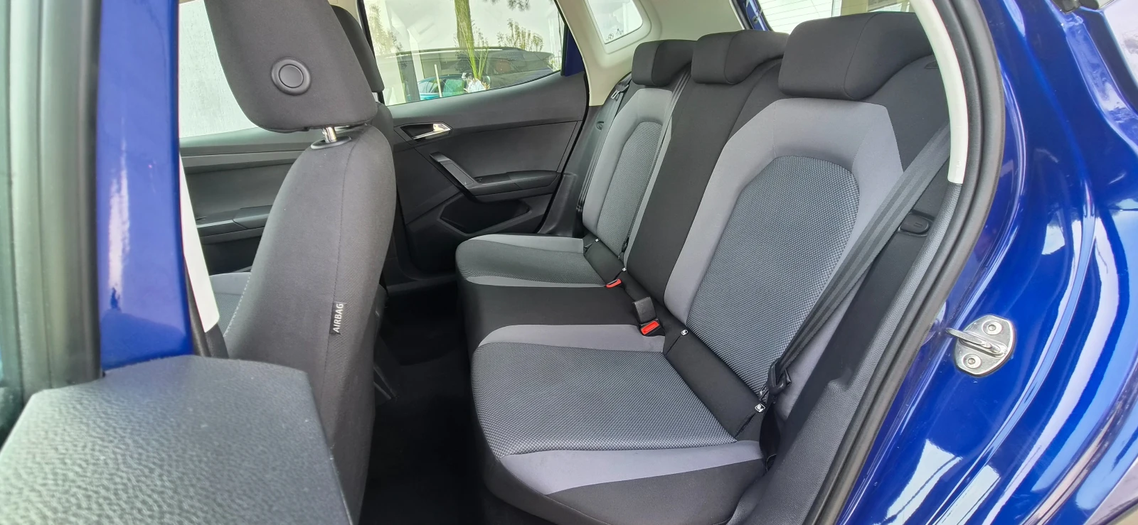 Seat Arona БЕНЗИН 115к.с. АВТОМАТИК ; КАМЕРА , снимка 9 - Автомобили и джипове - 54429437