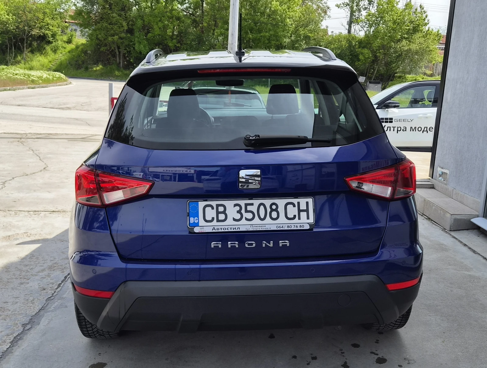 Seat Arona БЕНЗИН 115к.с. АВТОМАТИК ; КАМЕРА , снимка 5 - Автомобили и джипове - 54429437