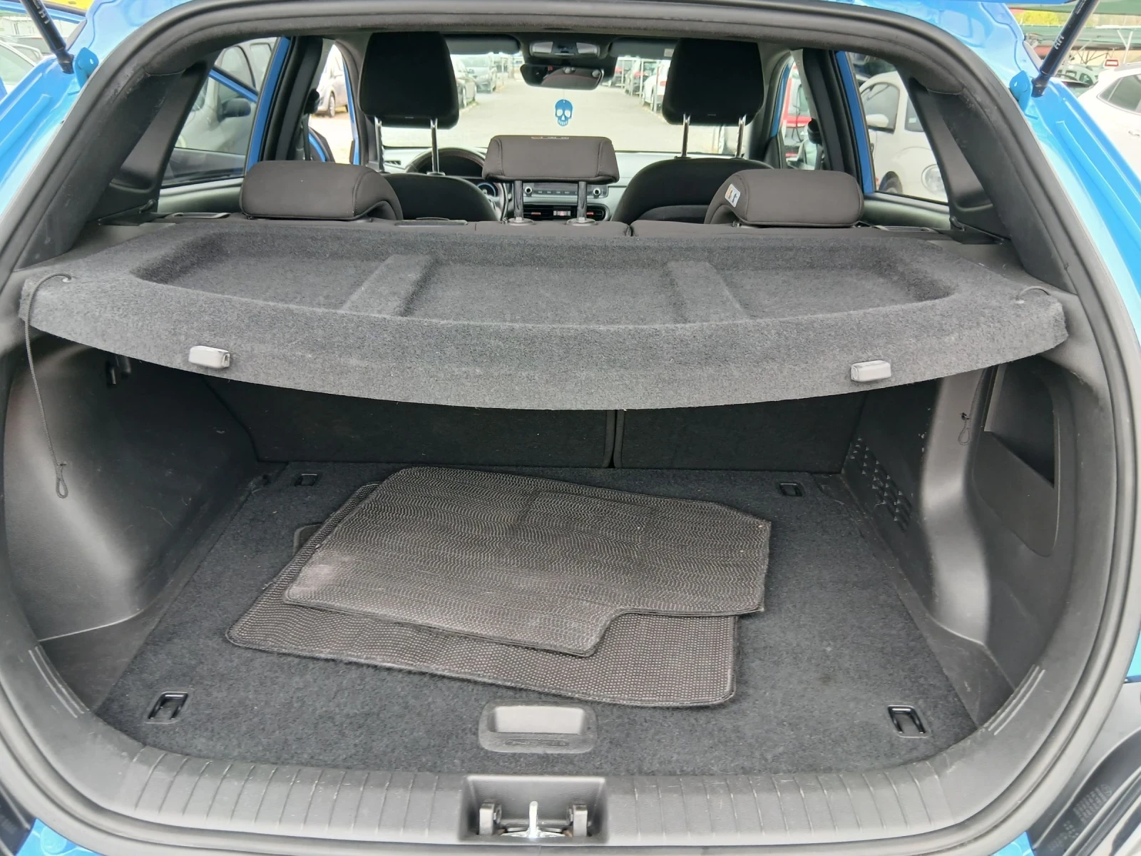 Hyundai Kona 1.6 disel hibrid, снимка 13 - Автомобили и джипове - 54454778