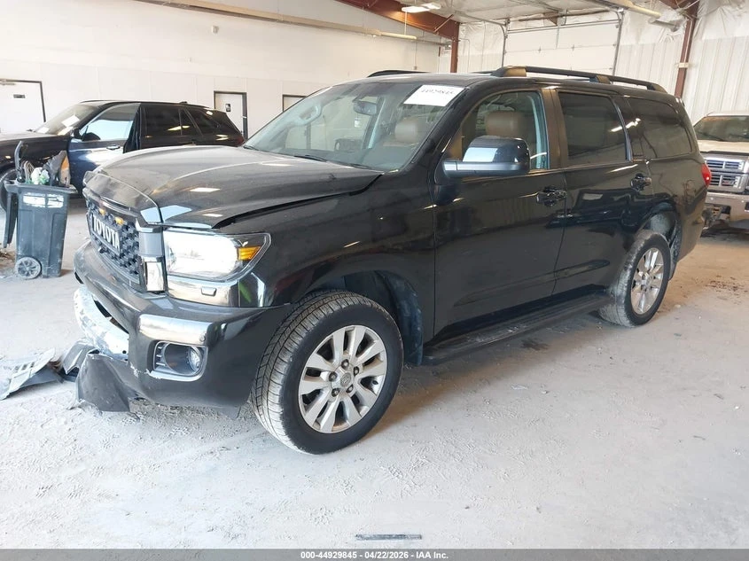 Toyota Sequoia PLATINUM * 5.7 V8 * AWD * CARFAX * 