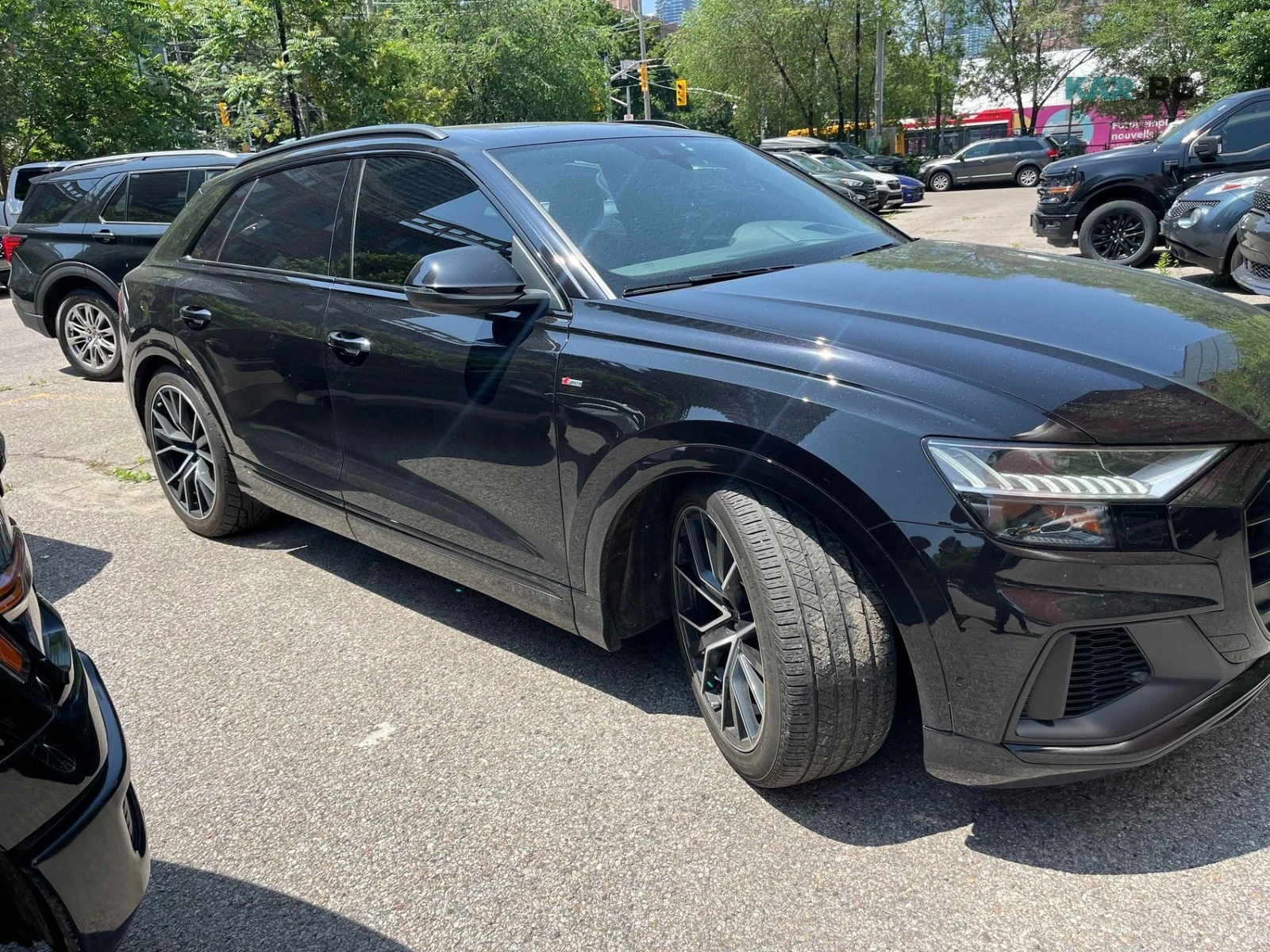 Audi Q8 Technik Автокредит Цена до България, снимка 4 - Автомобили и джипове - 55250563