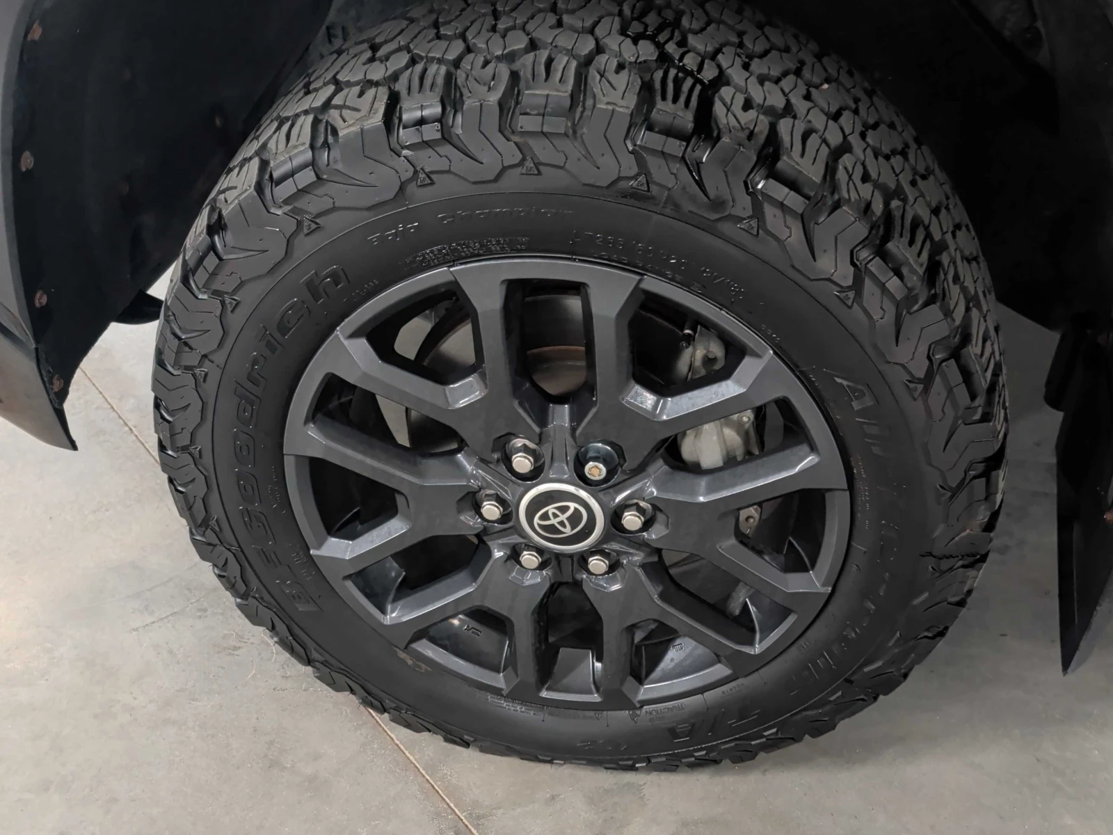 Toyota Tundra * Platinum * CARFAX * БЕЗ ПЪРВОНАЧАЛНА ВНОСКА, снимка 13 - Автомобили и джипове - 55884513
