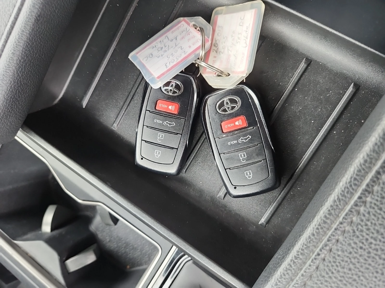 Toyota Tundra * 4x4 Double Cab Sr Crew Cab Std Bed * CARFAX * , снимка 8 - Автомобили и джипове - 56087441