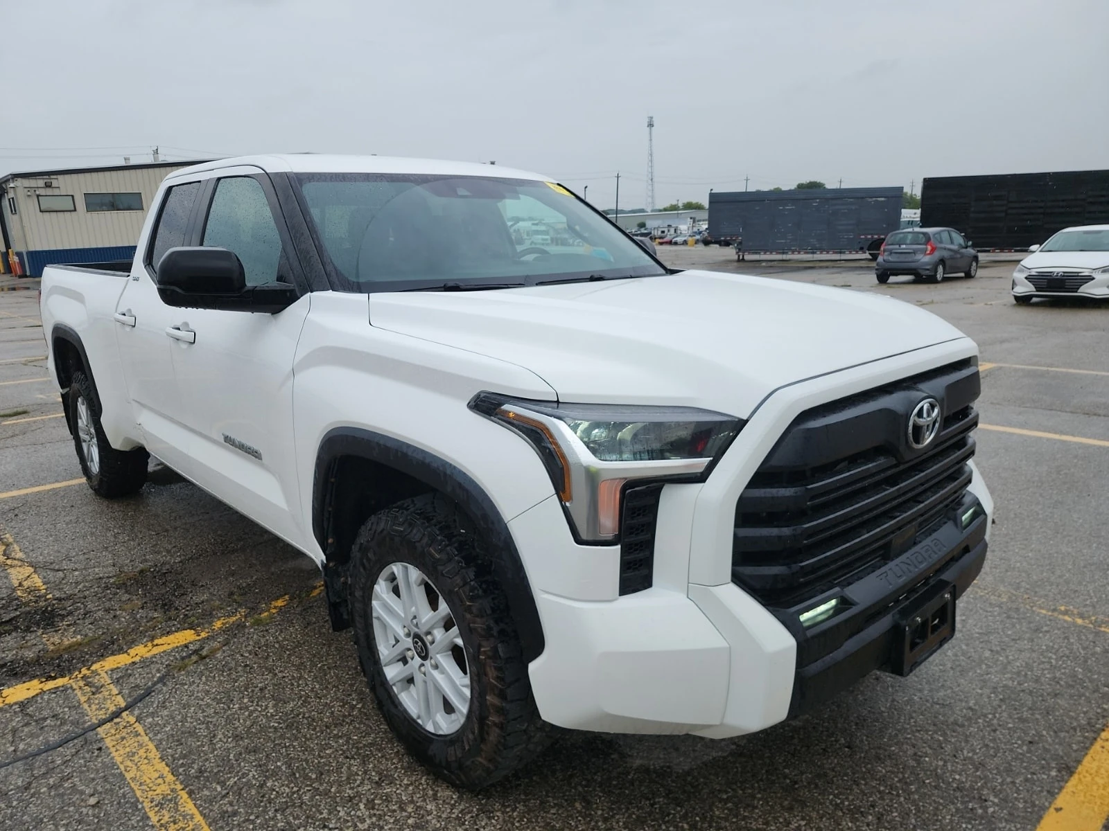 Toyota Tundra * 4x4 Double Cab Sr Crew Cab Std Bed * CARFAX * , снимка 5 - Автомобили и джипове - 56087441