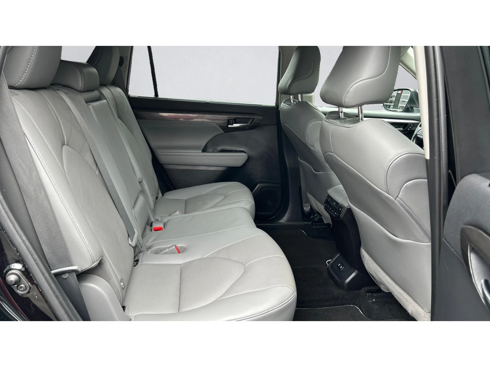 Toyota Highlander 2.5 HSD AWD-i Luxury 6+ 1, ������� ������ �� 700   | Mobile.bg � ����������� 7