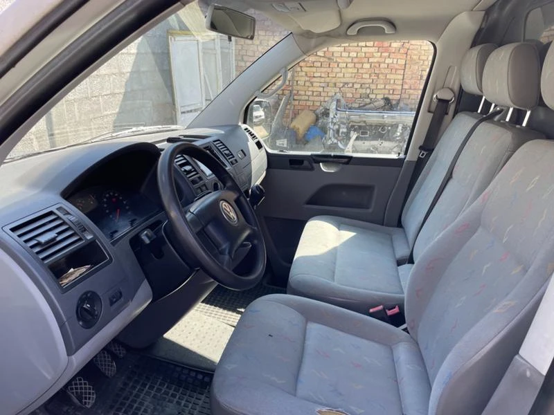 VW Transporter 2,5TDI 131ks, снимка 5 - Бусове и автобуси - 34066820