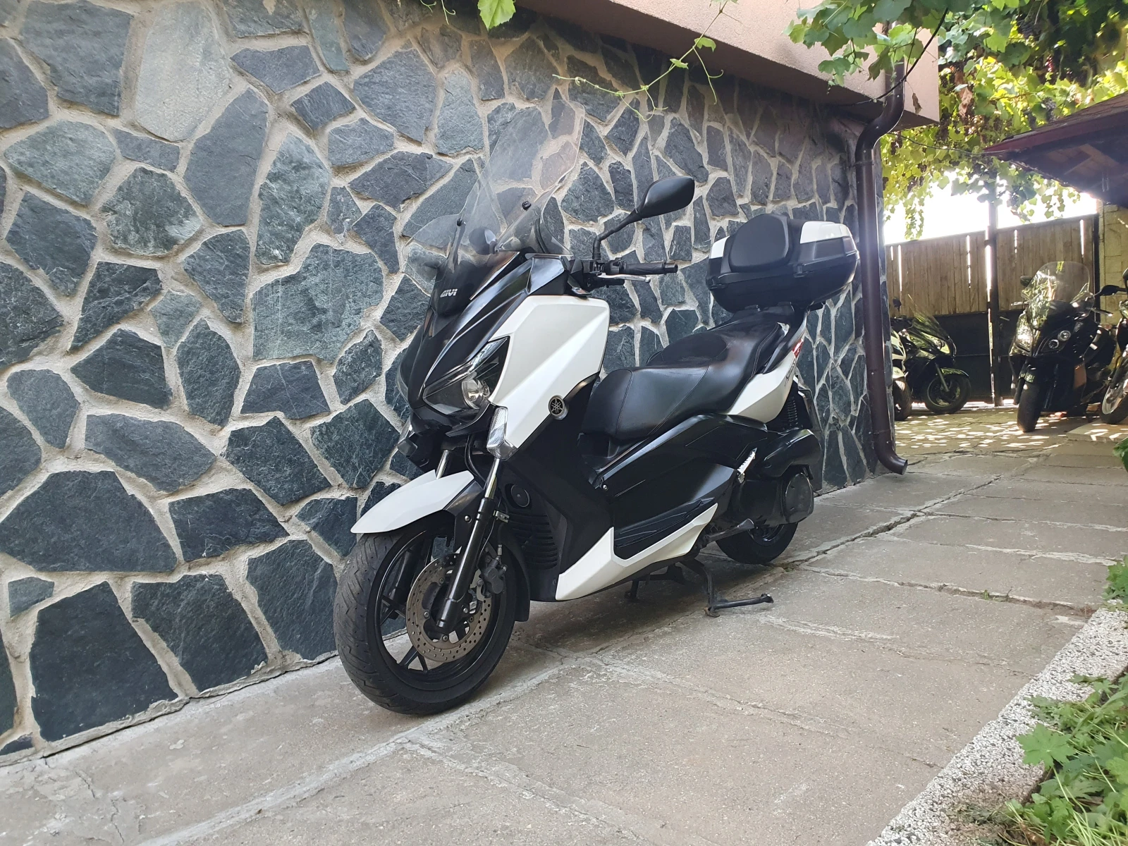 Yamaha X-max 250i 3-броя ABS - изображение 7