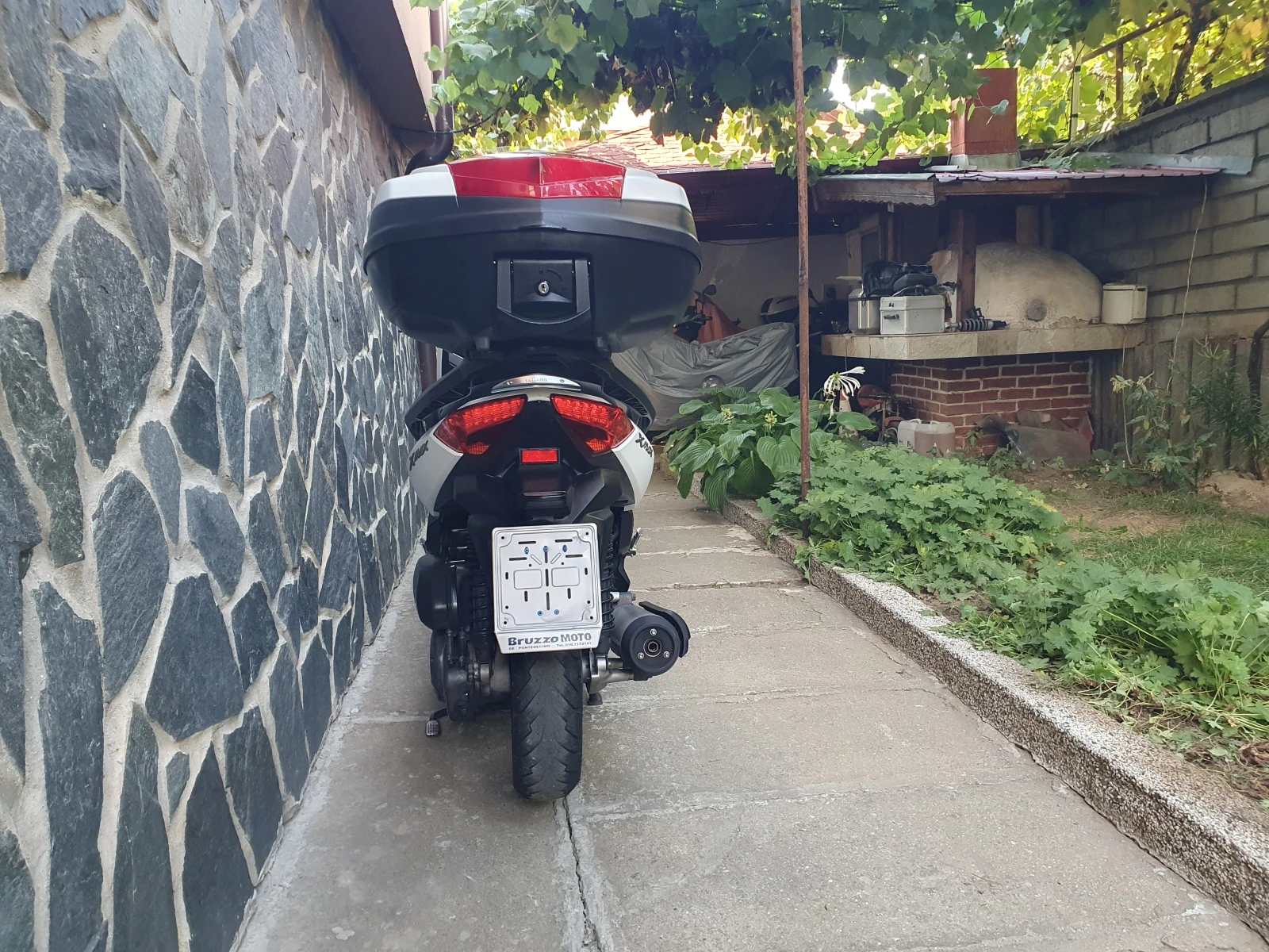 Yamaha X-max 250i 3-броя ABS - изображение 5
