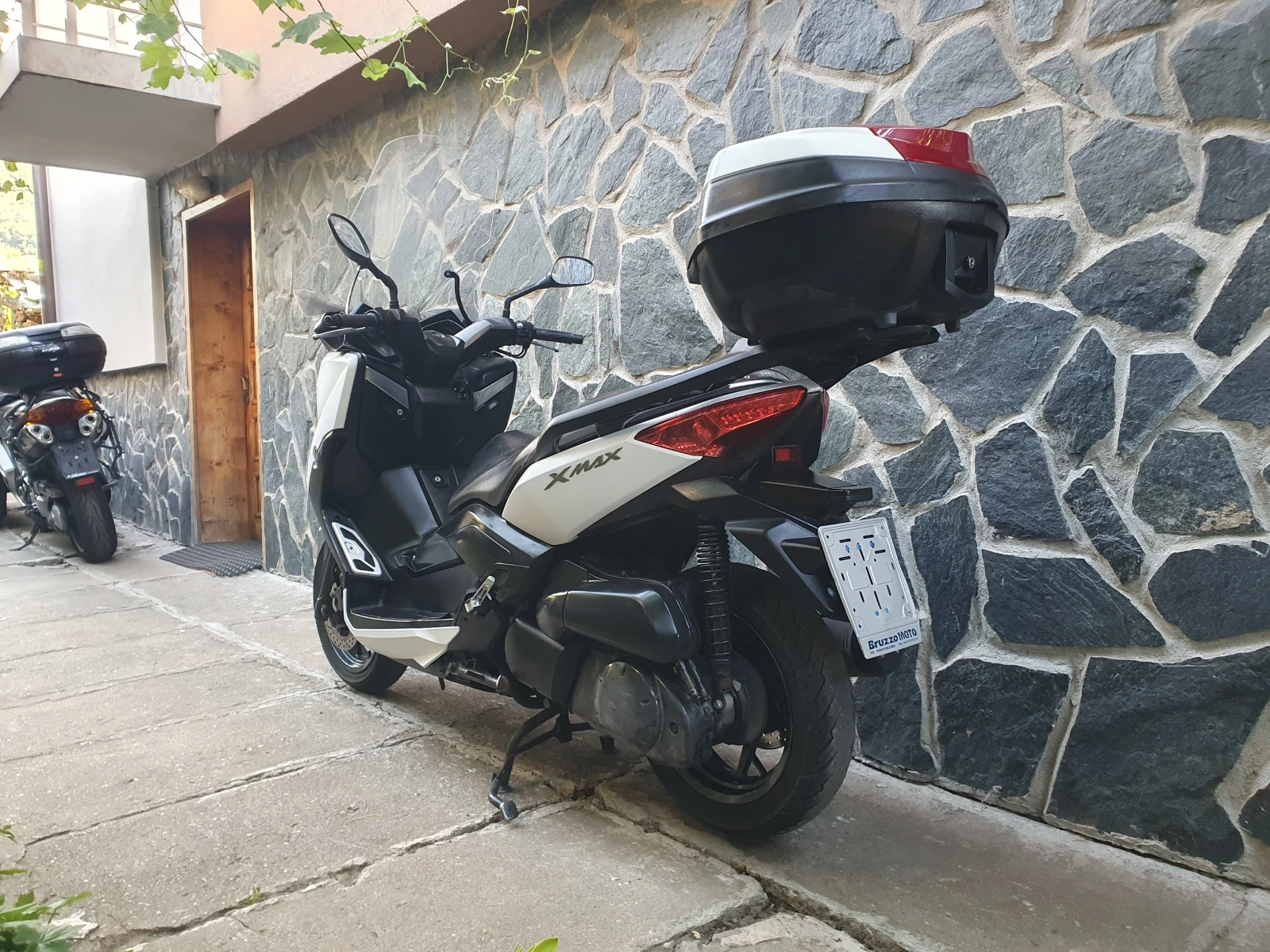 Yamaha X-max 250i 3-броя ABS - изображение 9