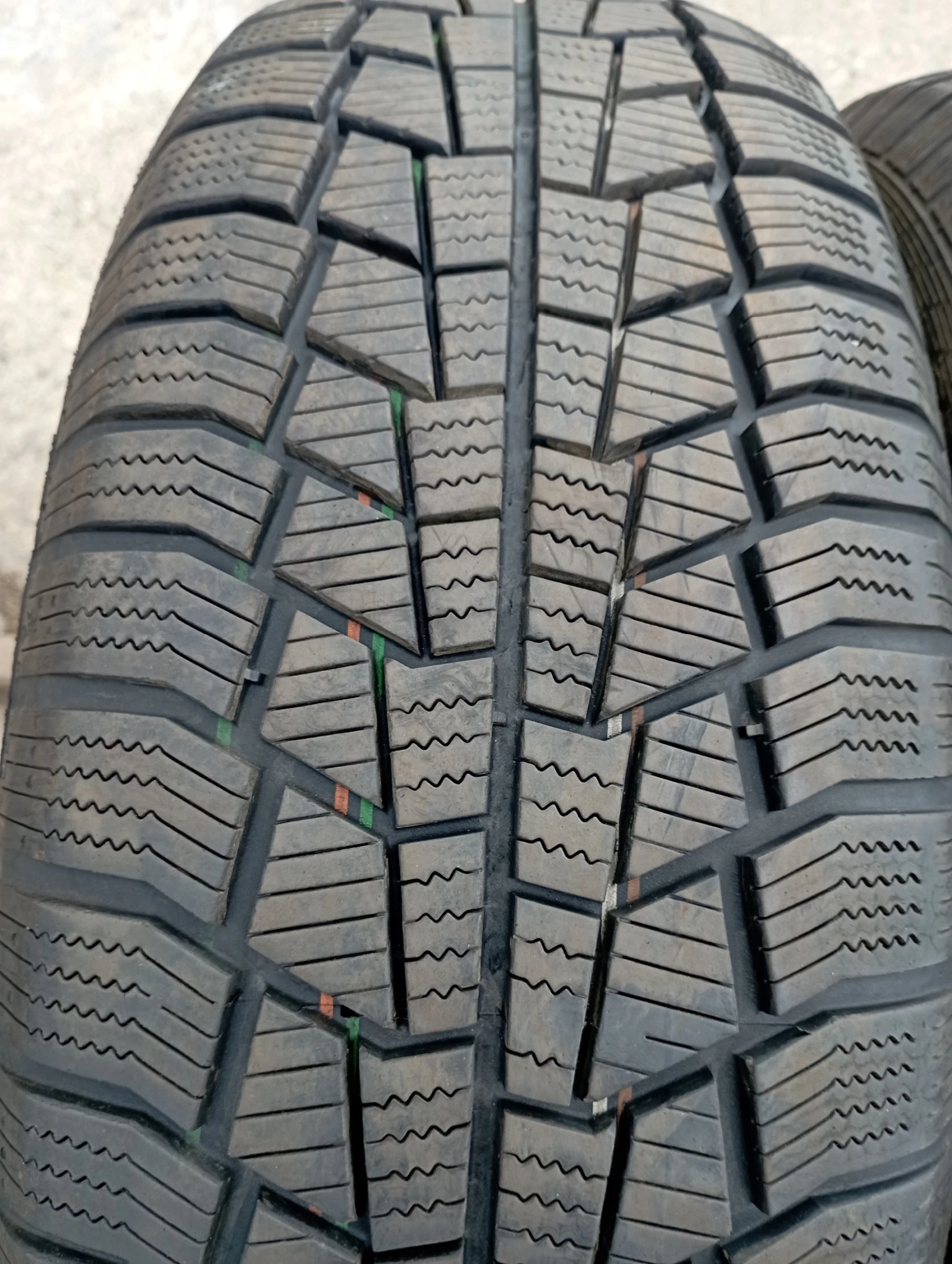  215/65R16 | Mobile.bg   1