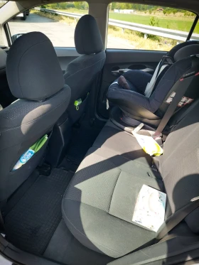 Toyota Auris Toyota Auris Facelift 1.33 VVT-i Start/Stop, снимка 12