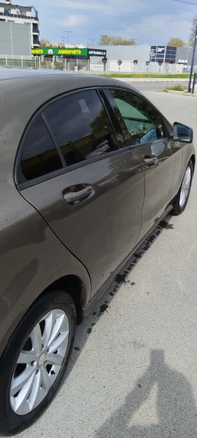 Mercedes-Benz A 180, снимка 11