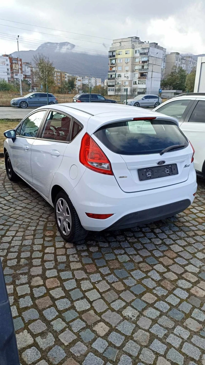 Ford Fiesta Дизел 1.4, снимка 6 - Автомобили и джипове - 47033605