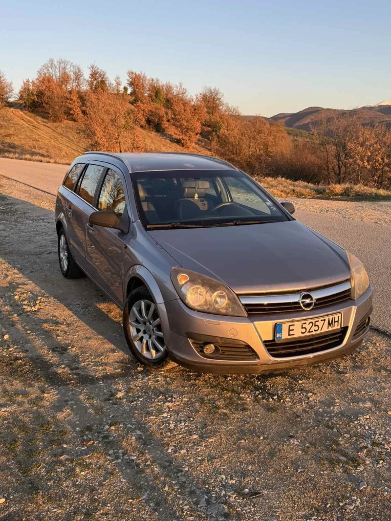 Opel Astra, снимка 1 - Автомобили и джипове - 49562863