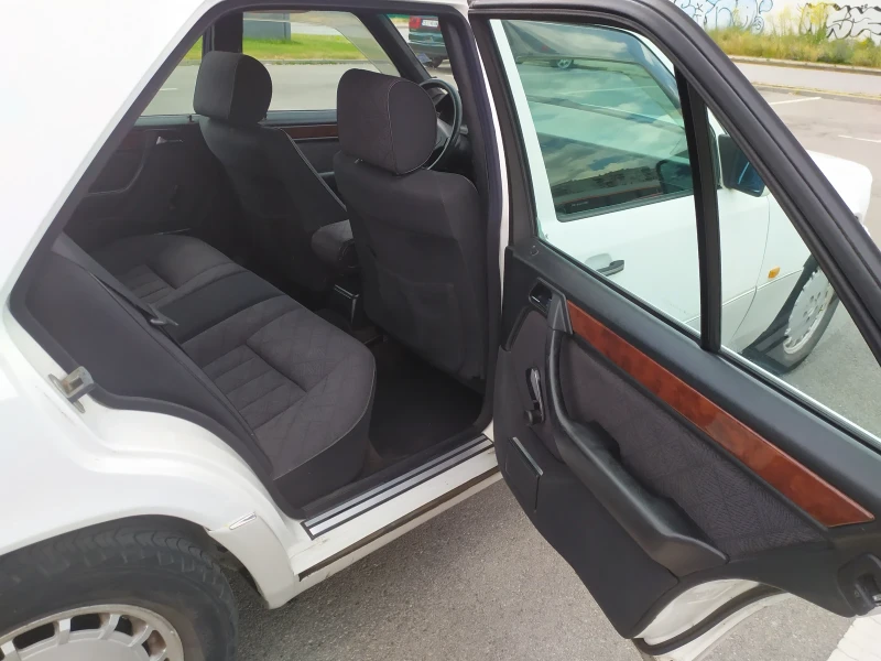 Mercedes-Benz 124 2.0 бензин 16v, снимка 11 - Автомобили и джипове - 52353950