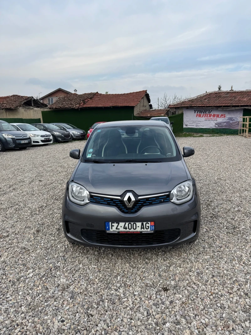Renault Twingo EV 22kw Като нова, снимка 5 - Автомобили и джипове - 52642154