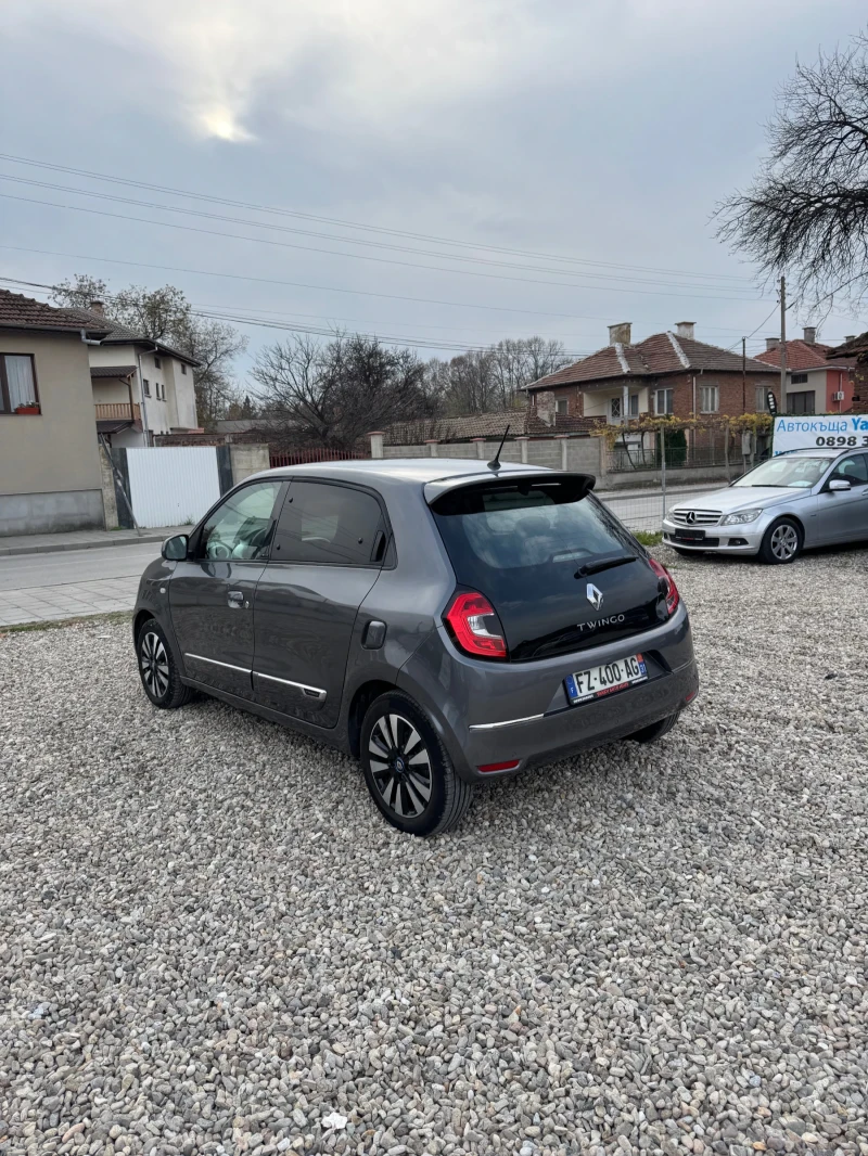 Renault Twingo EV 22kw Като нова, снимка 3 - Автомобили и джипове - 52642154