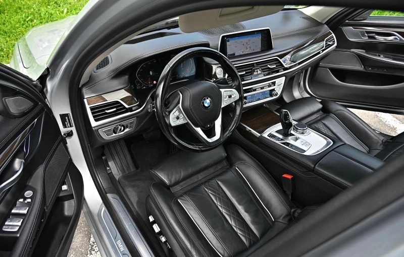 BMW 750 xDrive, снимка 7 - Автомобили и джипове - 52654022