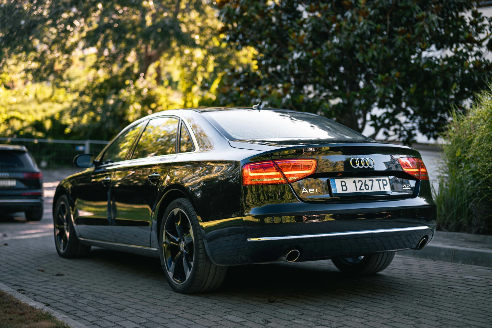 Audi A8 Long - изображение 2