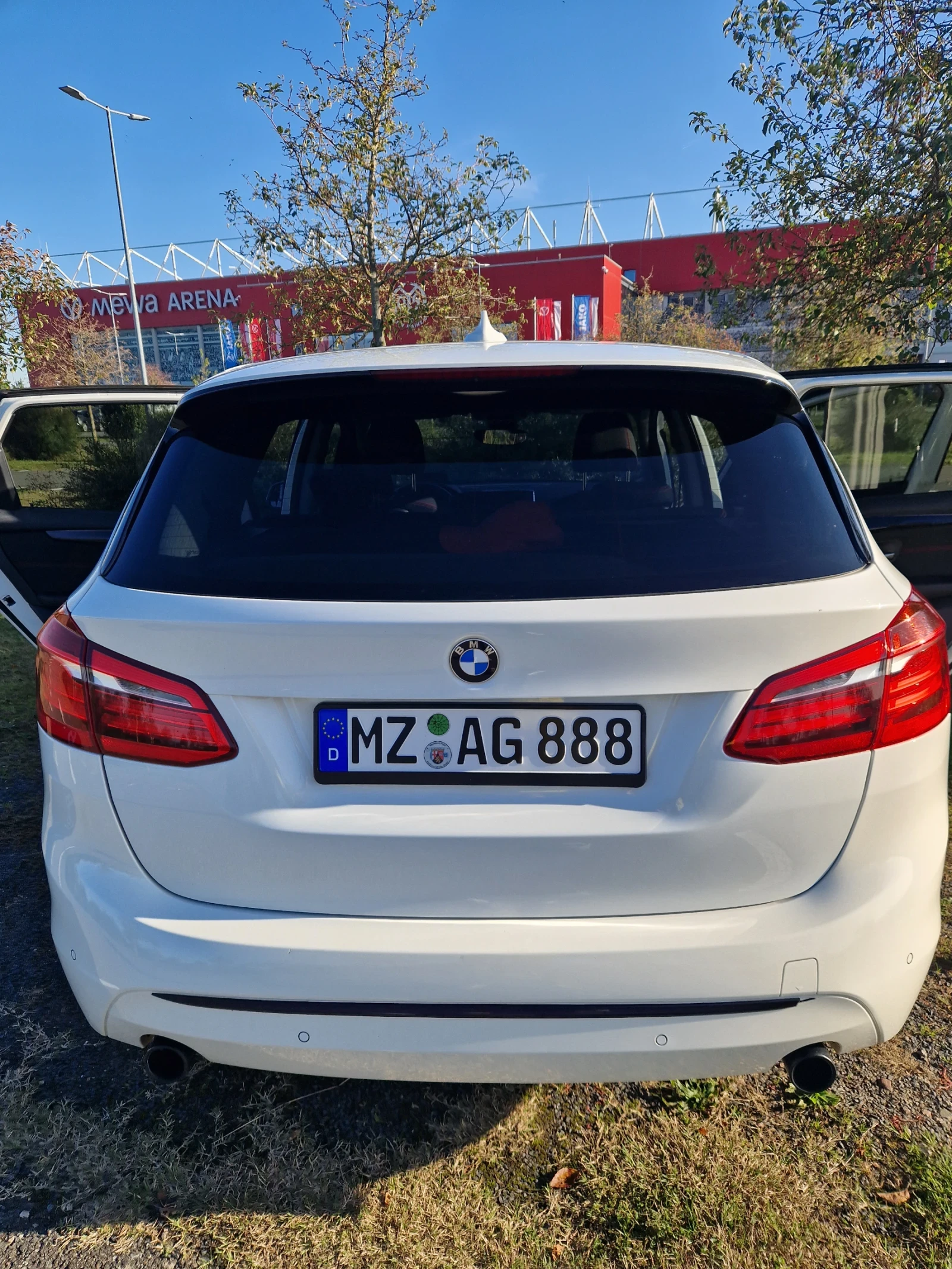 BMW 2 Active Tourer 220 D Sport - изображение 6