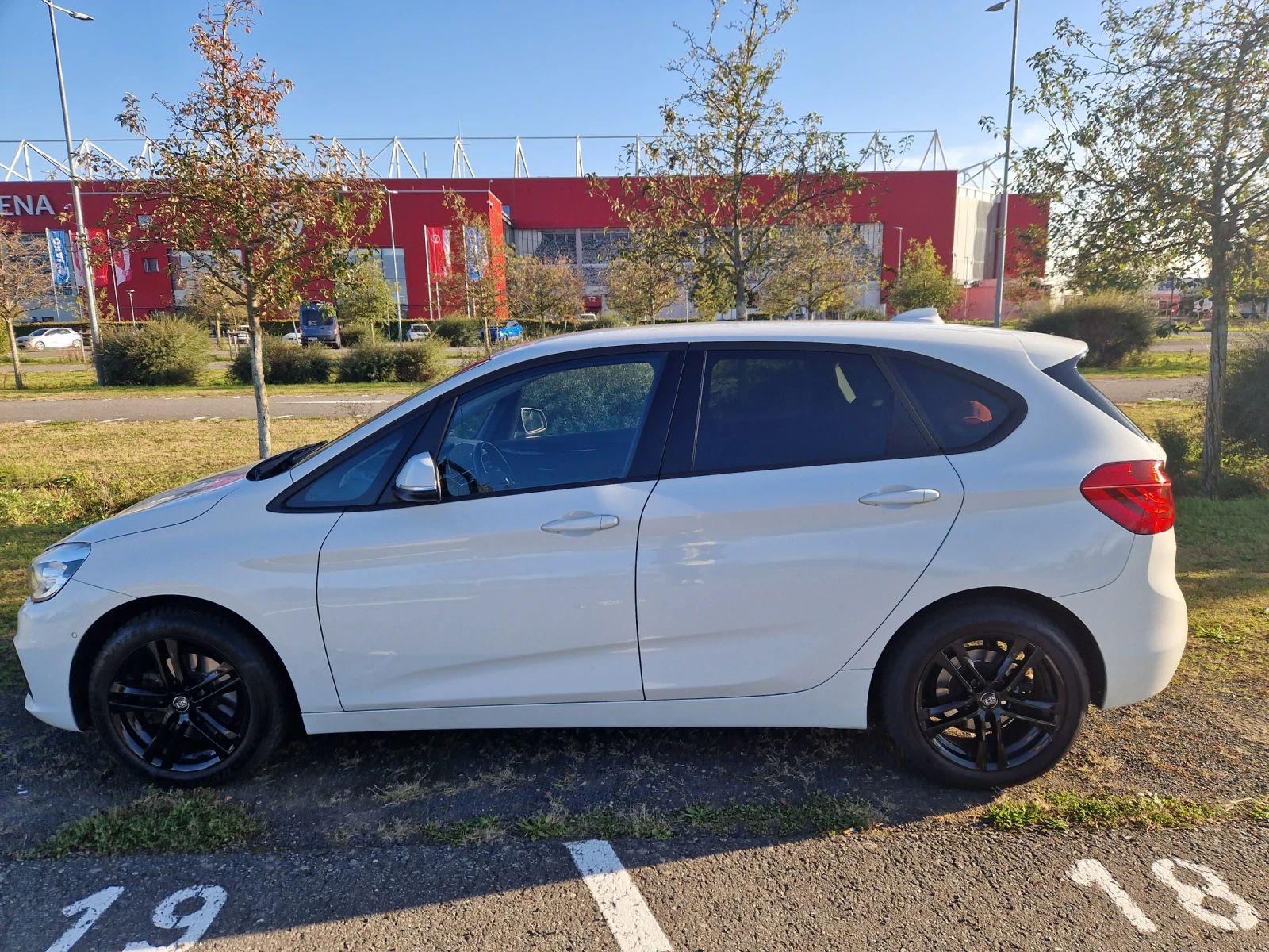 BMW 2 Active Tourer 220 D Sport - изображение 5