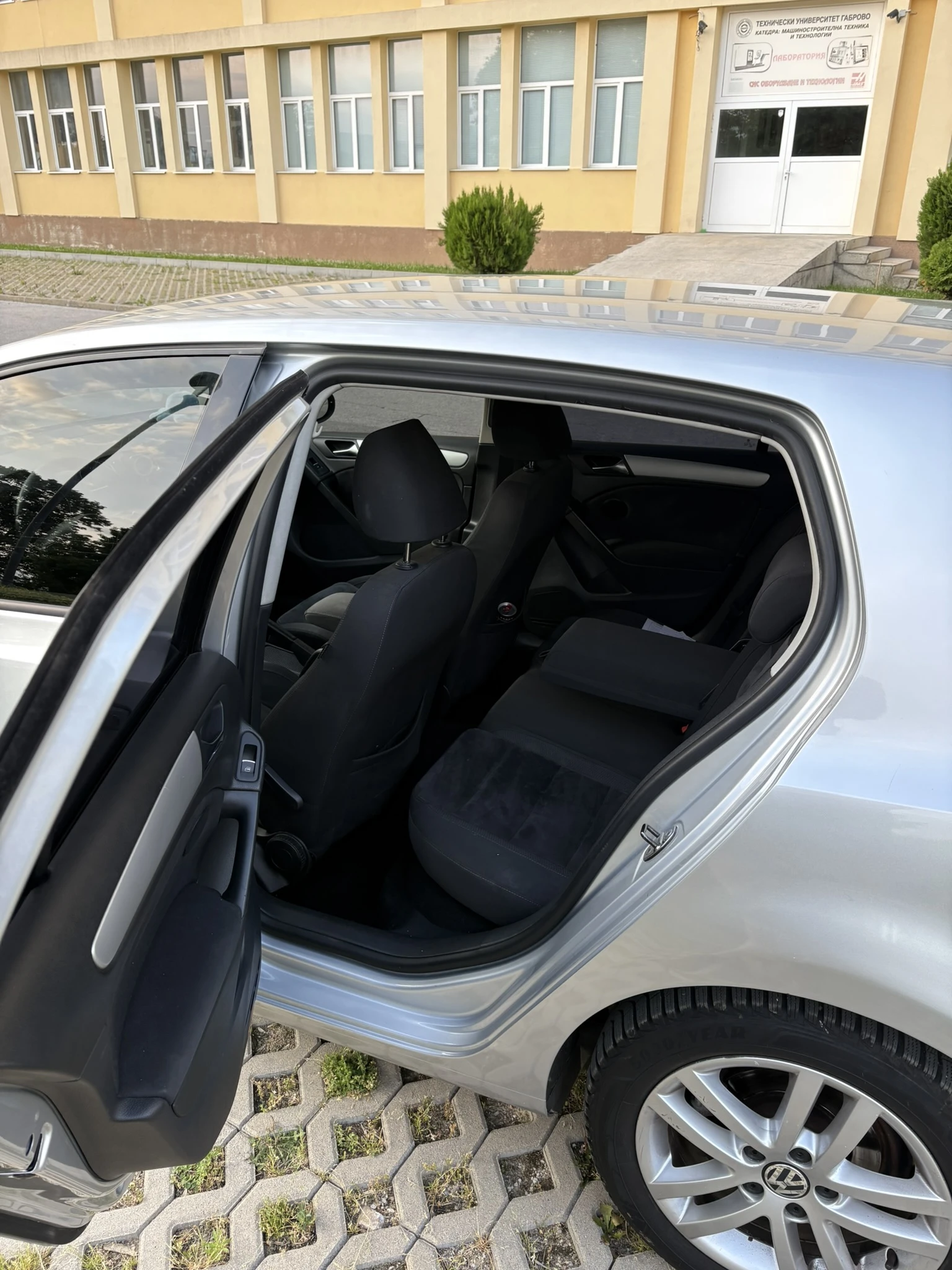 VW Golf 1.6 TDI - изображение 9
