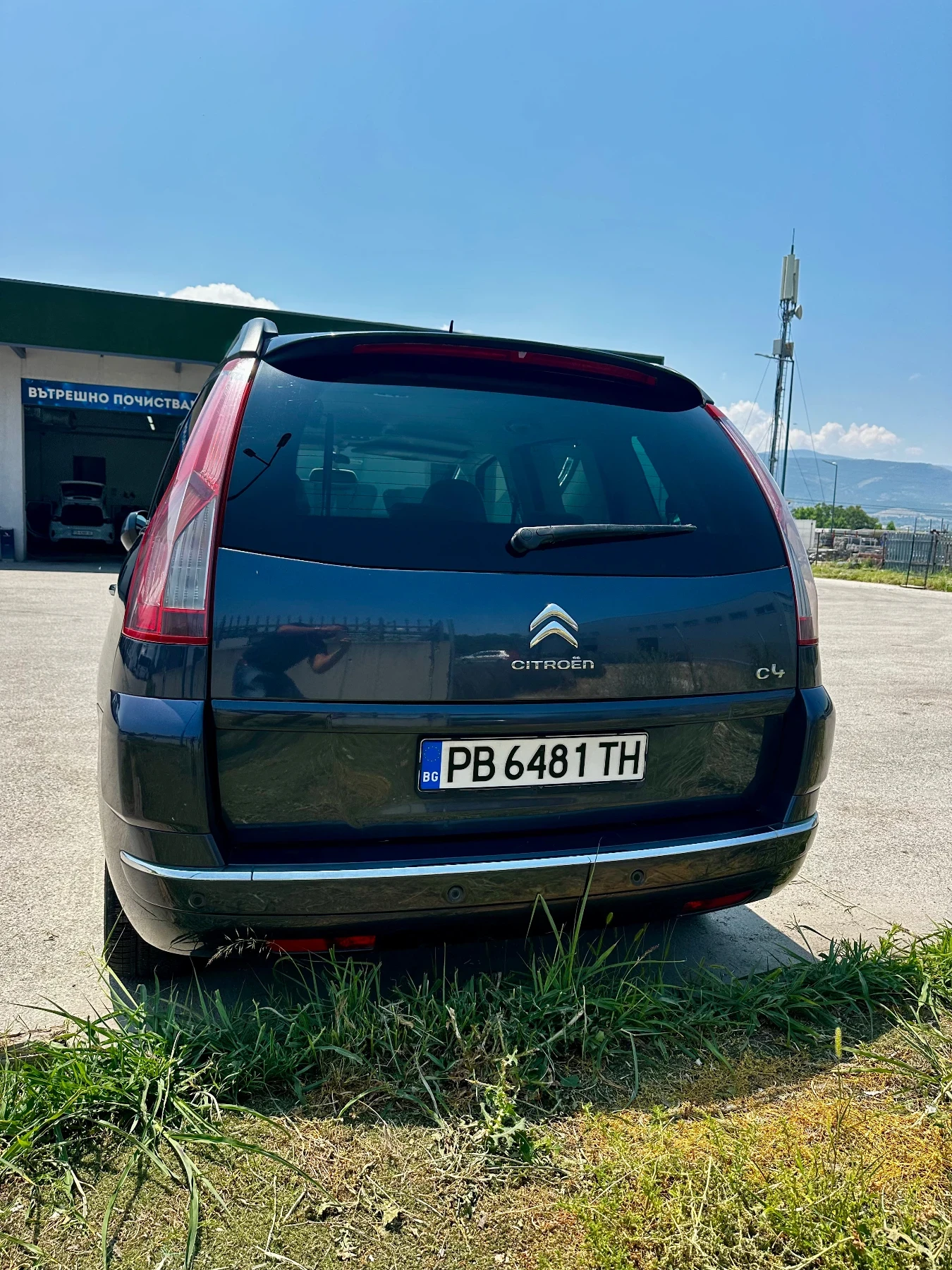 Citroen Grand C4 Picasso 2.0 HDI 163 к.с - изображение 4