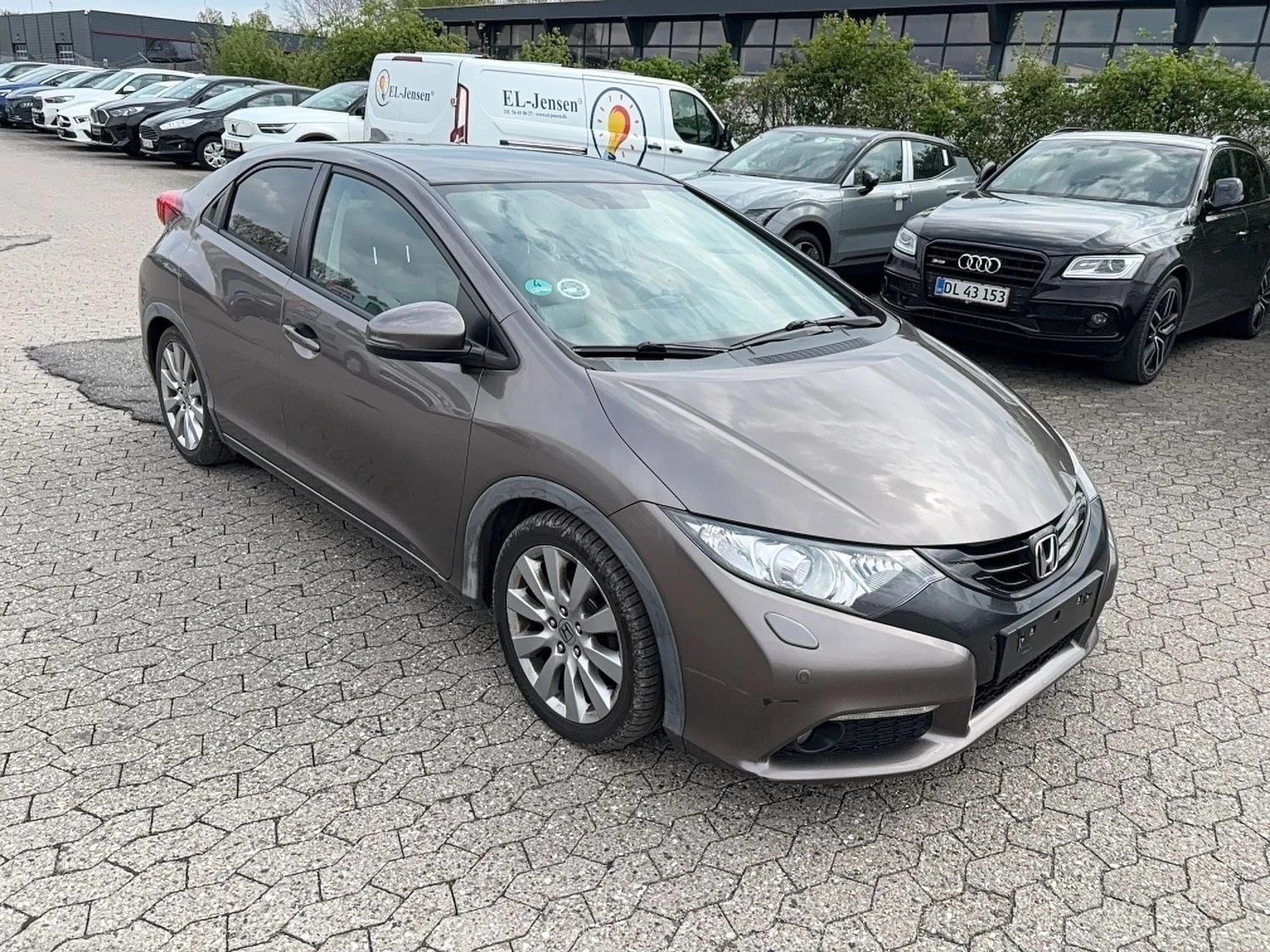 Honda Civic 1.8I/141HP/AUTOMATIC/ПАНОРАМА/КОЖА - изображение 2